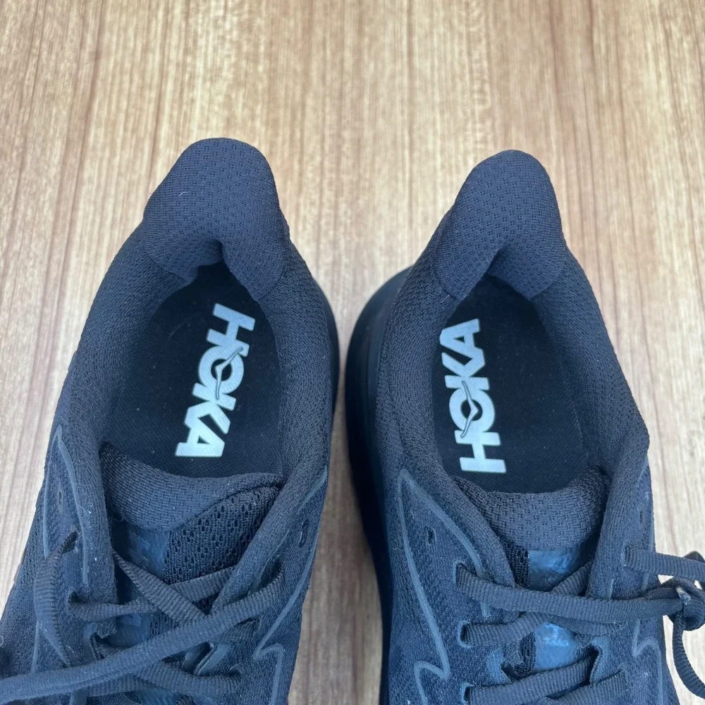 Hoka Clifton 10 Running Shoes Mens 11D Black Triple Black 1127895-BBLC Sneaker